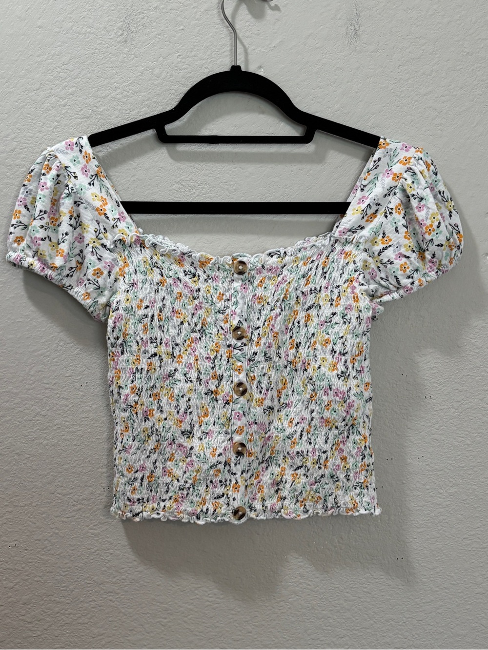 Mudd Floral Smocked Button Detail Crop Top Size Medium